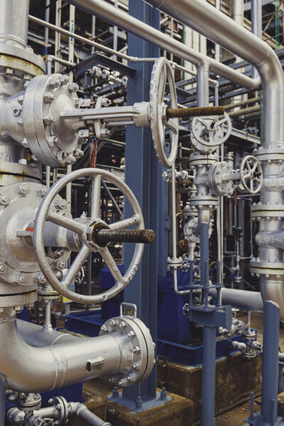 Refinery plant equipment for pipe line oil and gas valves at gas plant pressure safety valve selective